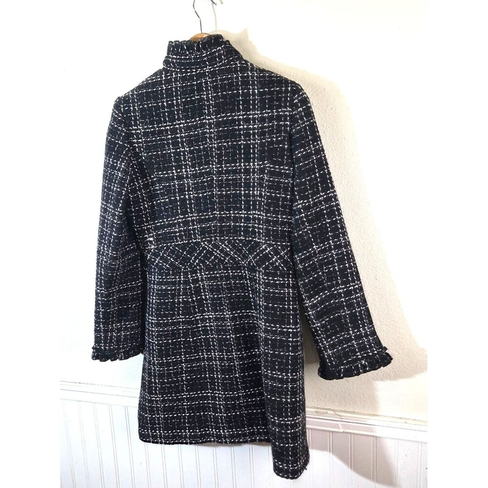 White House Black Market Tweed Long Coat Womens 6 Black White Clasp Front - Picture 5 of 16